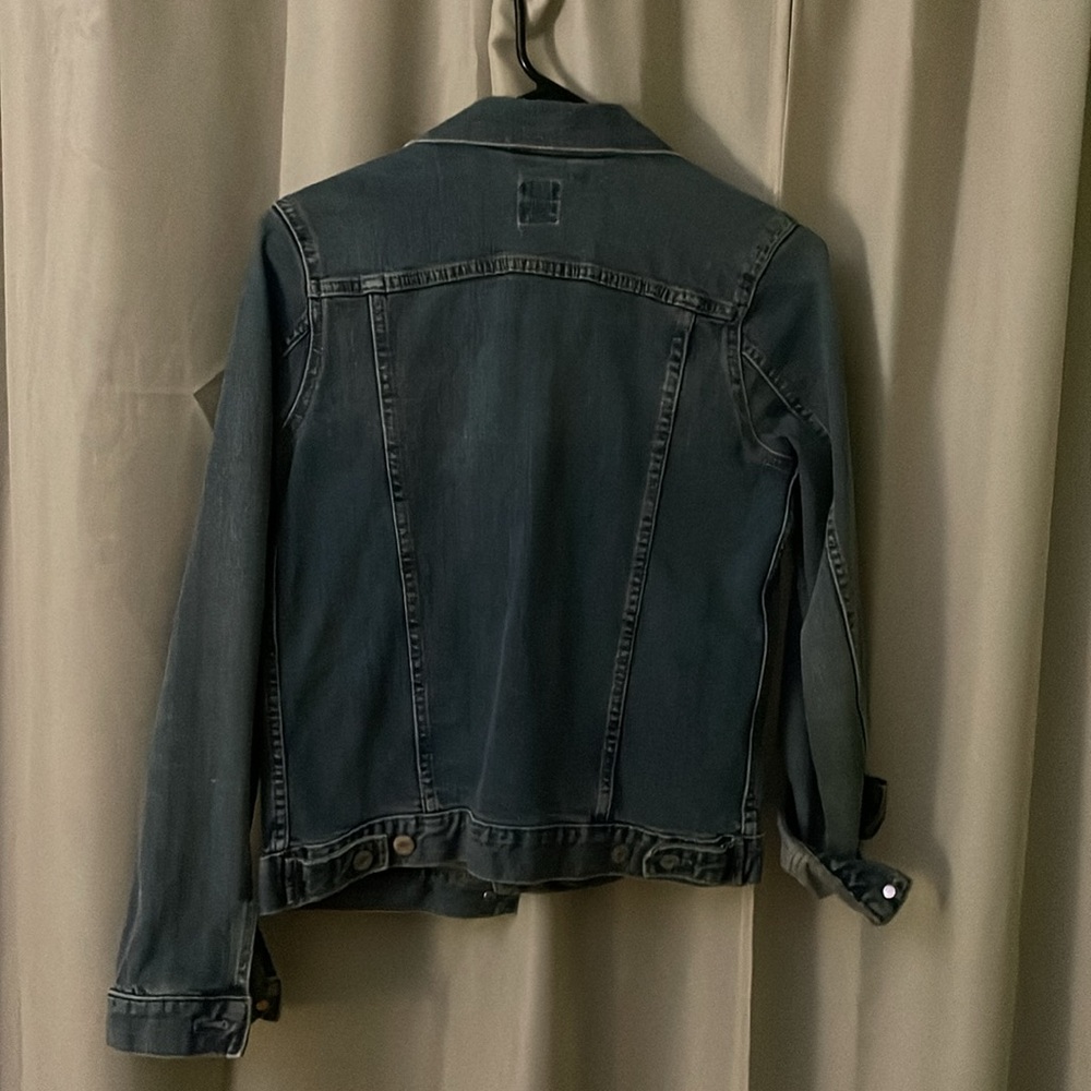 Quality Jean Jacket - Picture 5 of 5